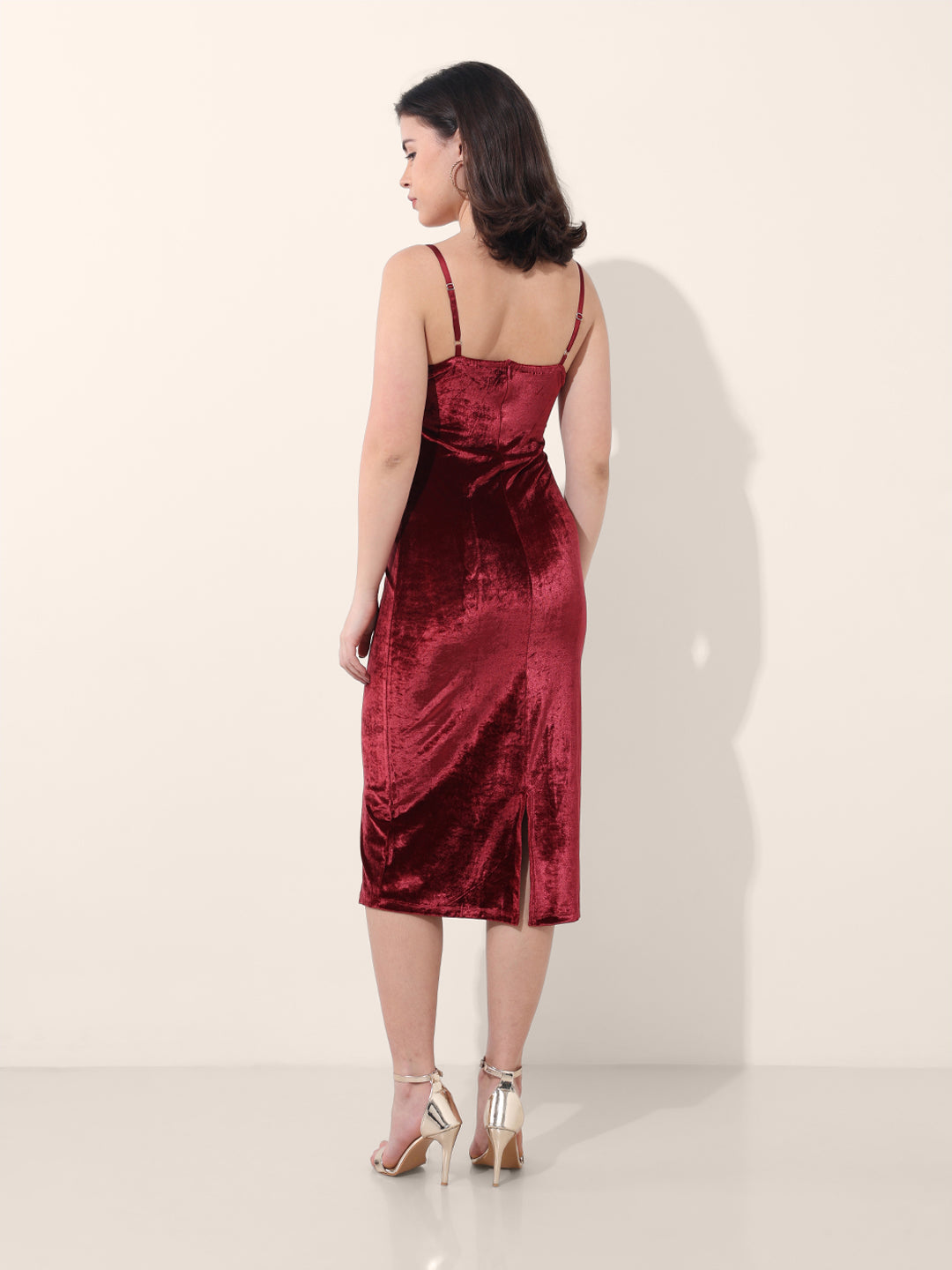 Women's Red Regular Fit Party Wear Solid Dress