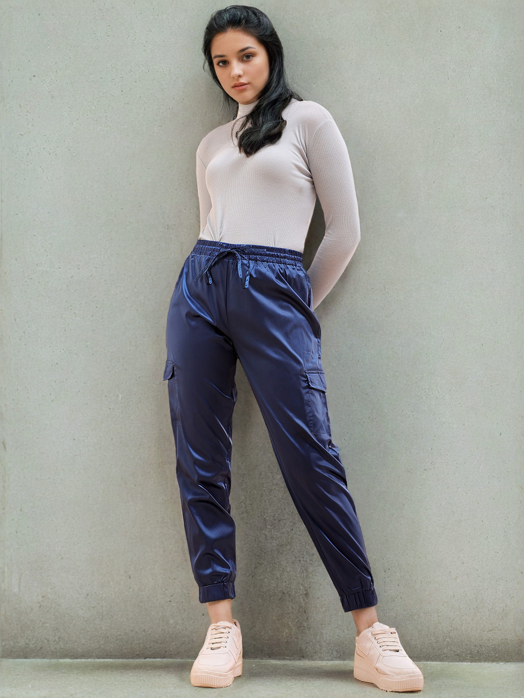 Women's Cuffed Cargo Jogger