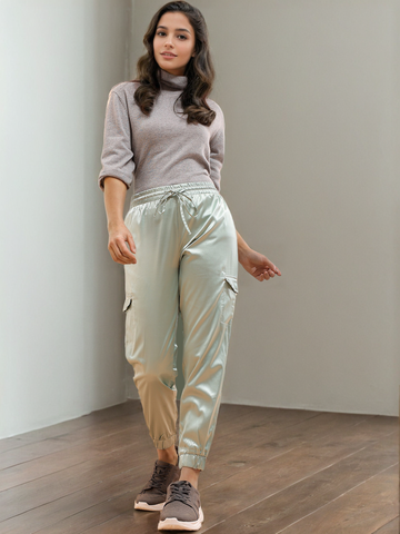 Women's Cuffed Cargo Jogger