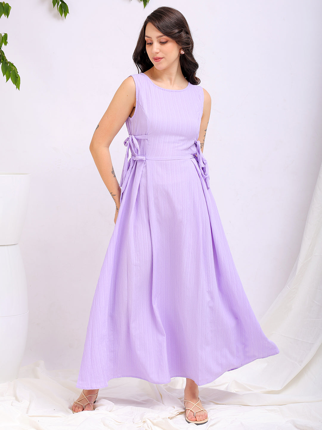 Women's Purple Flare Textured Round Neck Midi Dress