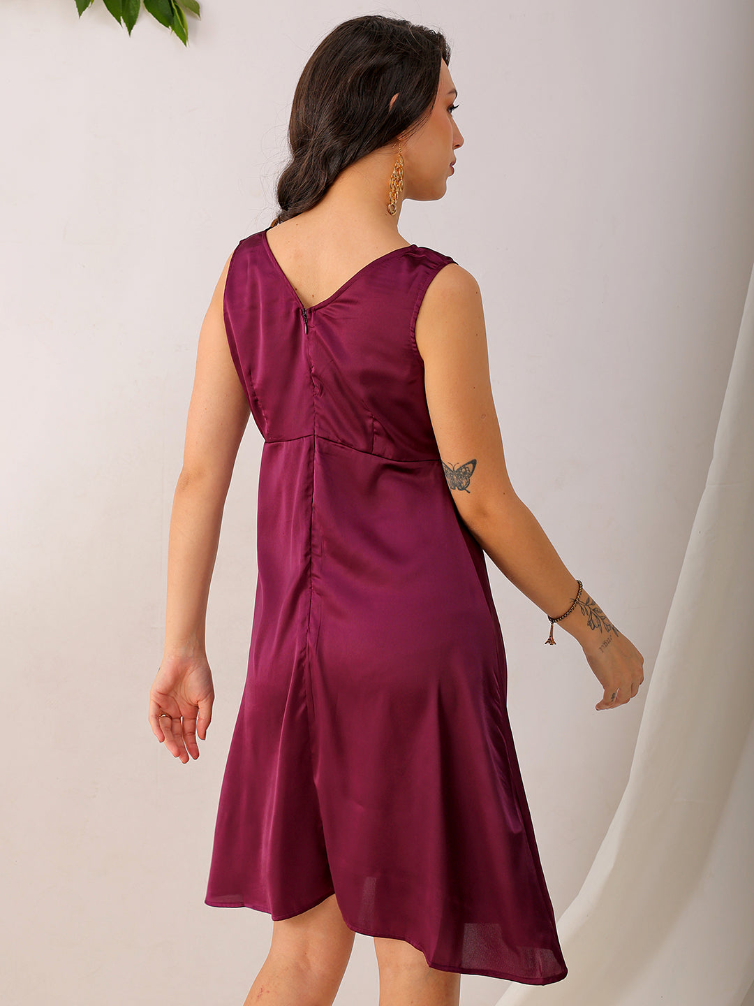 Women's Purple Fit and Flare Solid V neck Pinafore Dress
