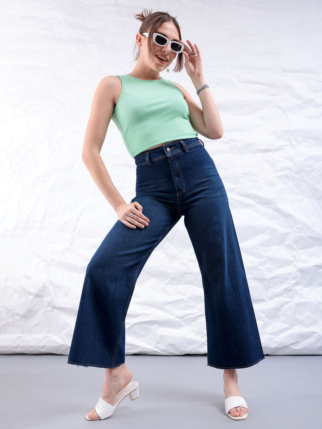 Women's Blue Bootcut Solid High Rise Clean Look Jeans