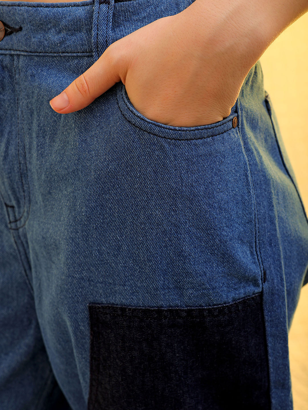 Women's Blue Carpenter Fit Solid Jeans