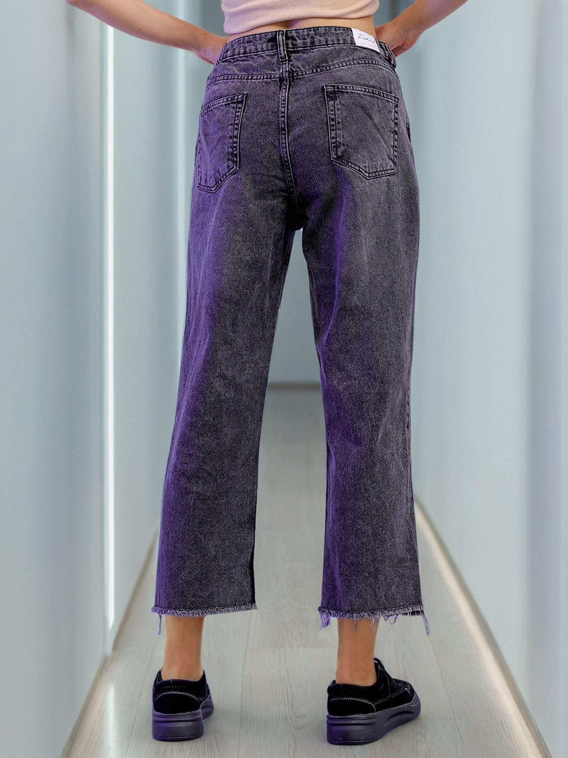 Women's Straight Fit Jeans