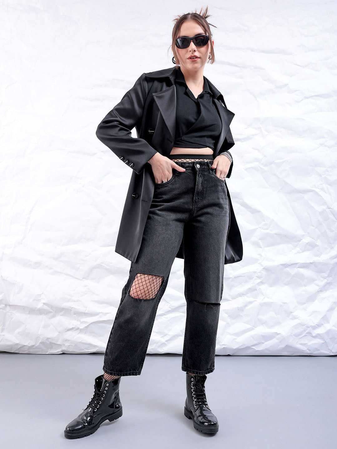 Women's Black Straight Fit Solid High Rise Distressed Jeans