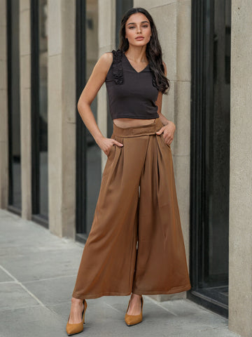 Women's Black Fitted Textured Scoop Neck Ruffle Top