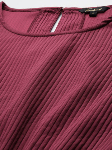 Freehand Maroon Women's Loose Fit Textured Crop Top