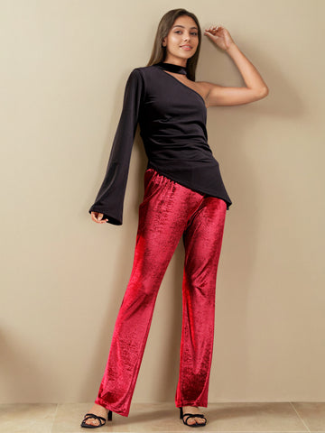 Women's Red Regular Fit Solid Velvet Bootcut Trousers