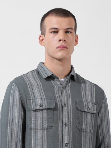 Men's Green Slim Fit Striped Casual Shirt