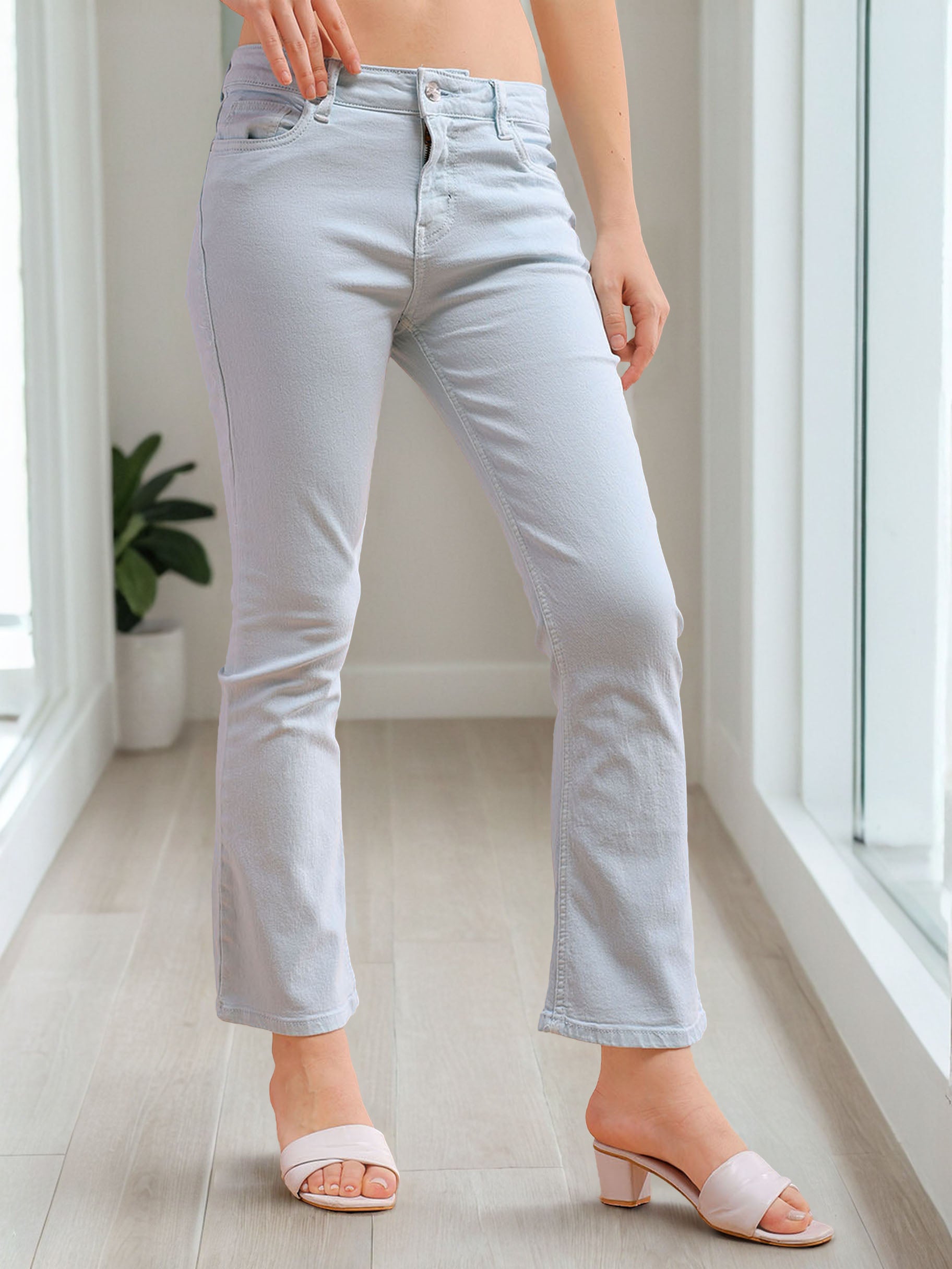 Women's Clean Look Bootcut Jeans