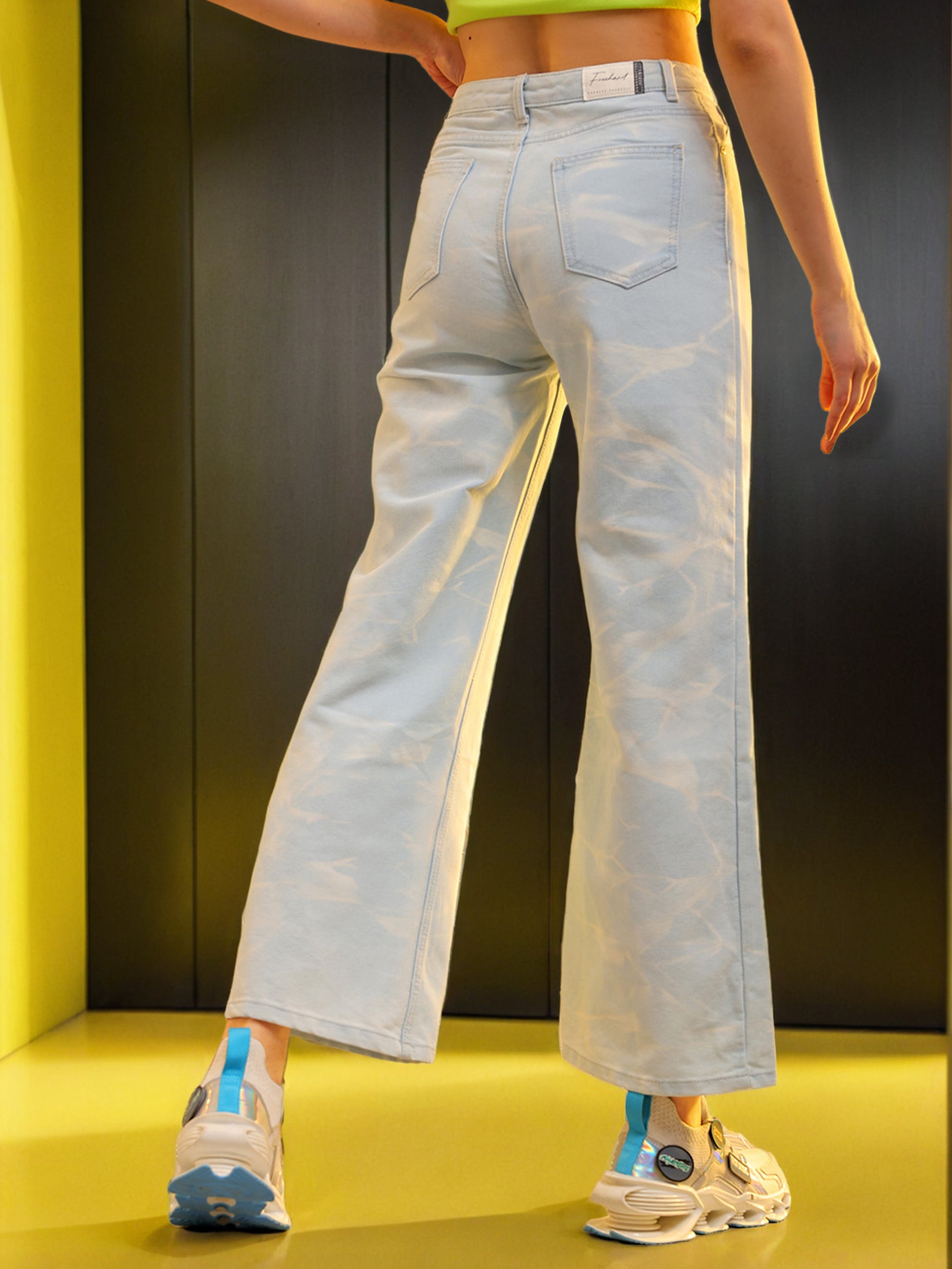 Women's Flared Jeans