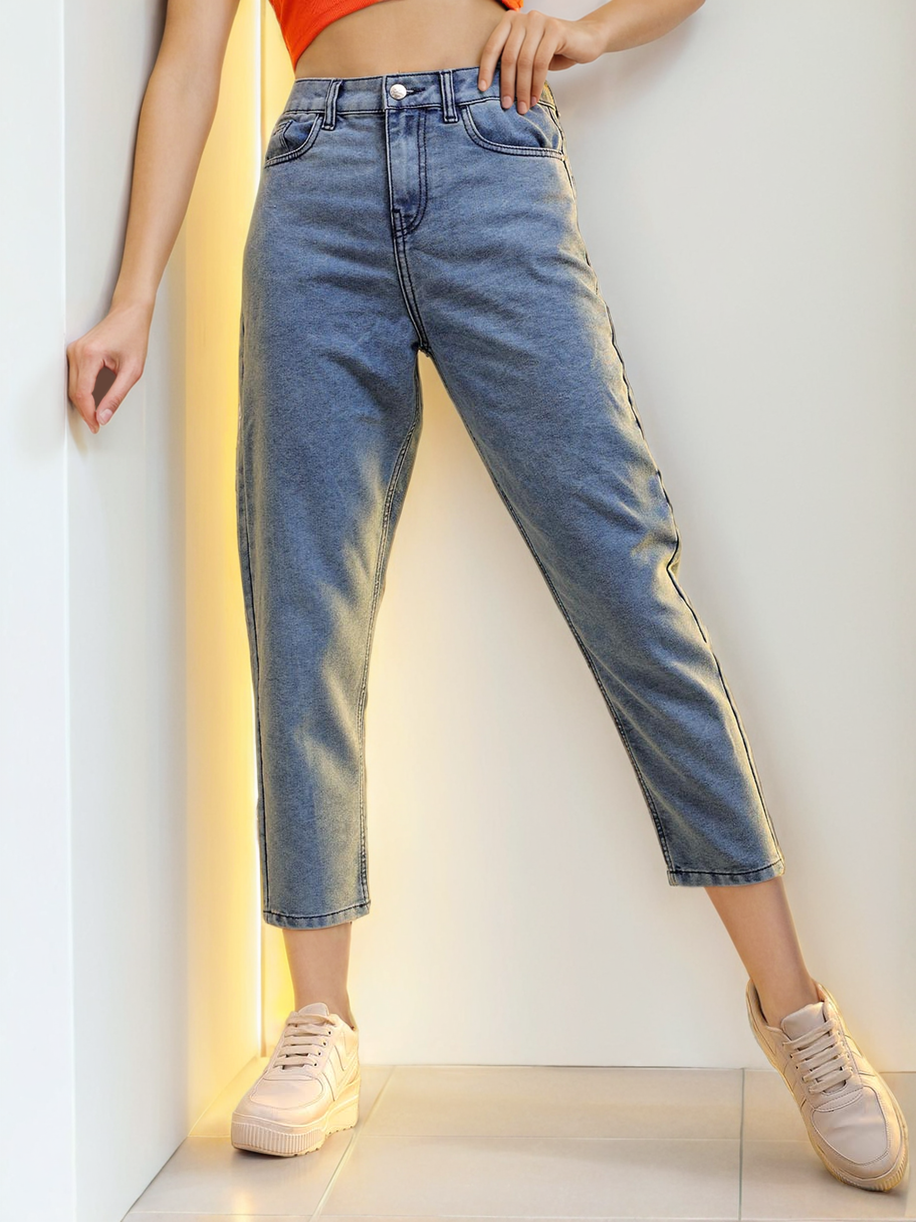 Women's Solid Jeans