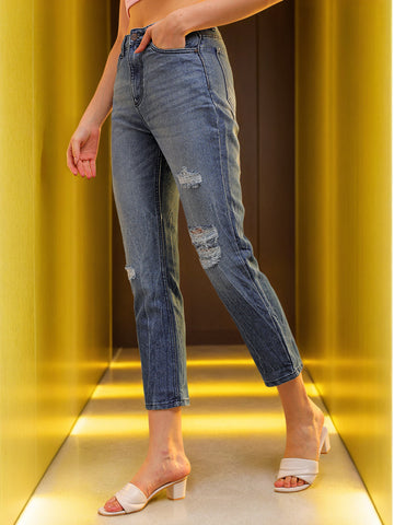 Women's Distress Straight Fit Jeans