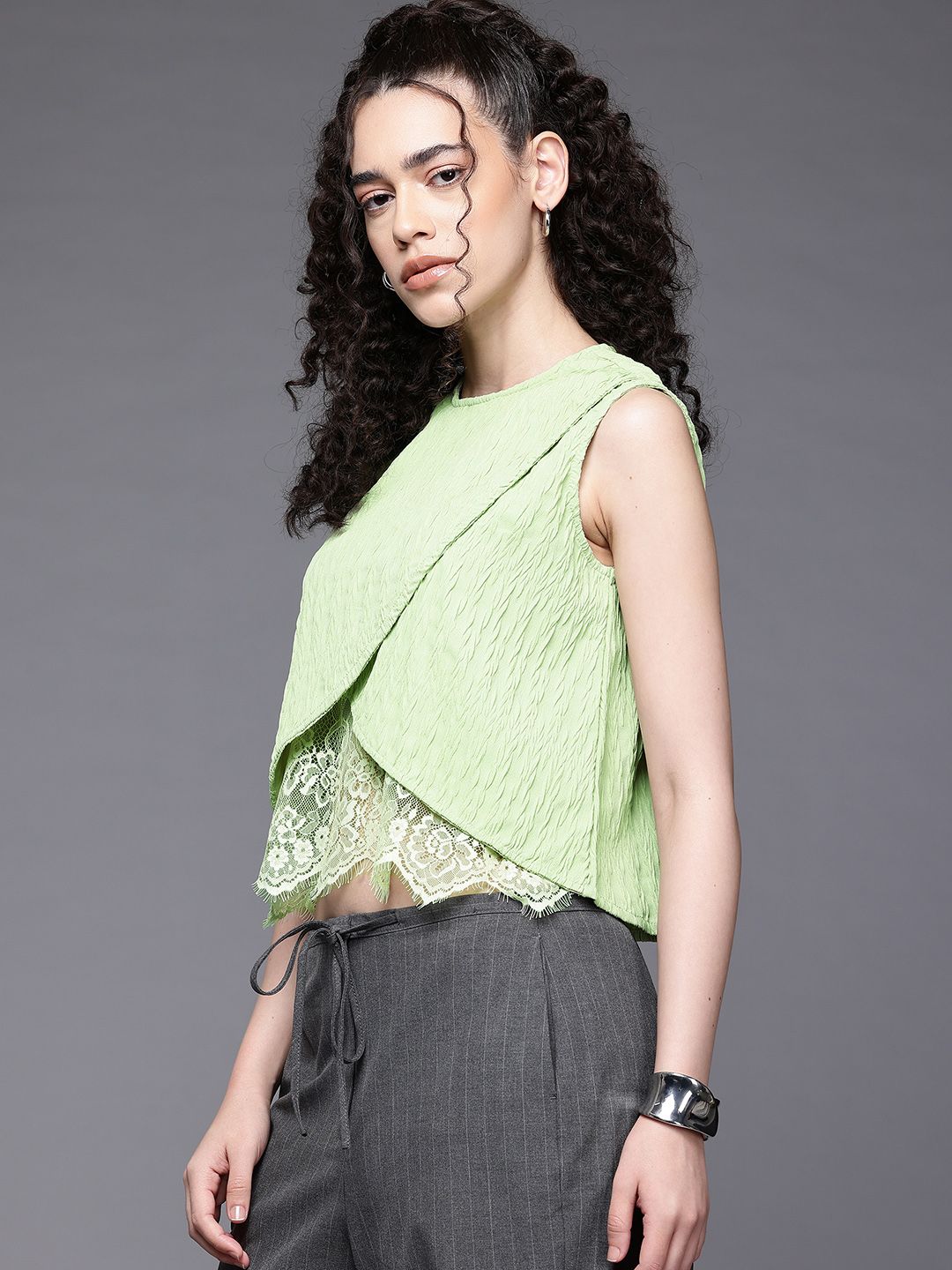 Women's Regular Fit Textured Crop Top