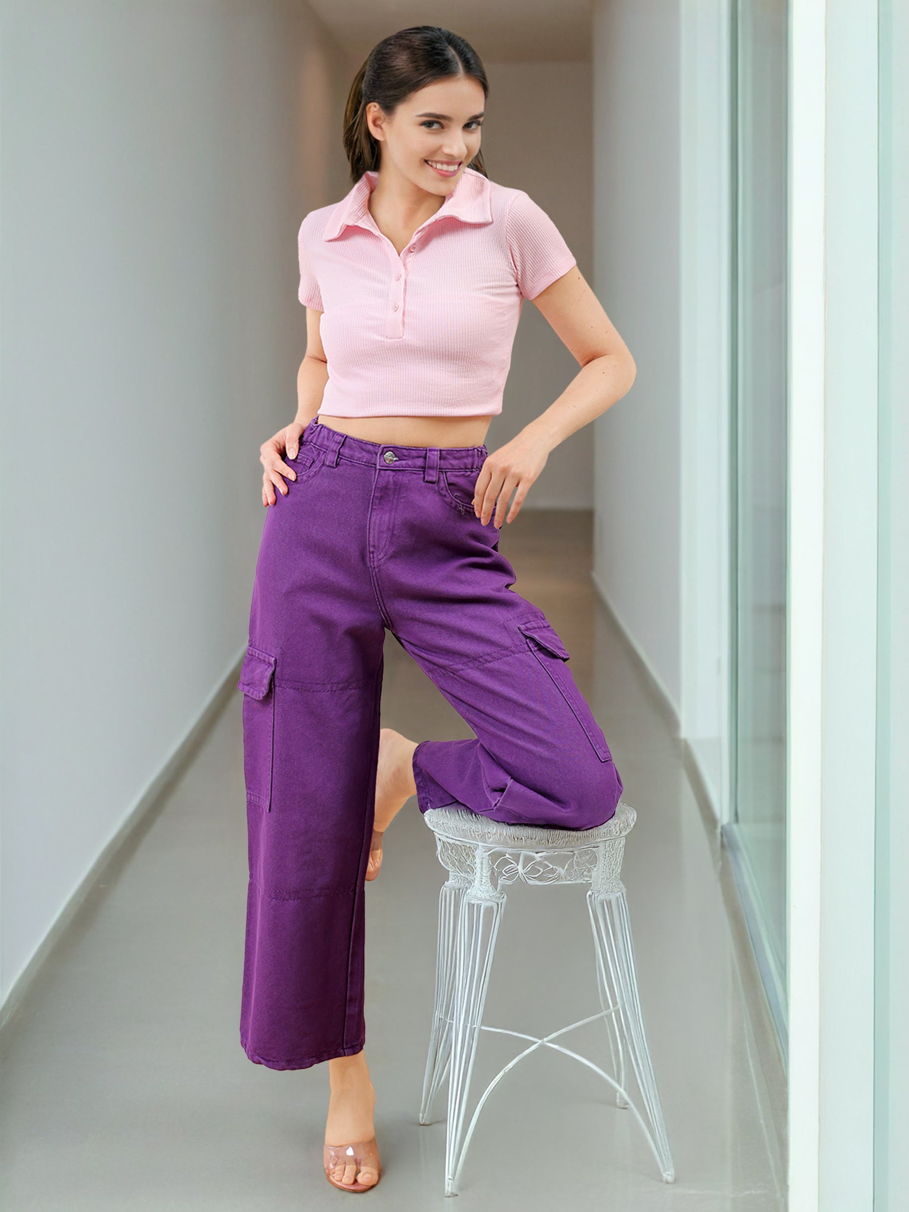 Women's Pink Fitted Solid Collared Shirt Style