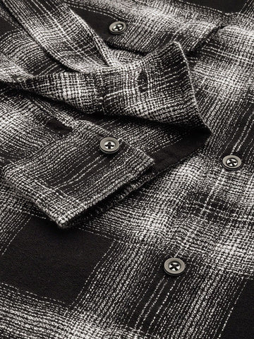 Men's Black Slim Fit Checked Casual Shirt