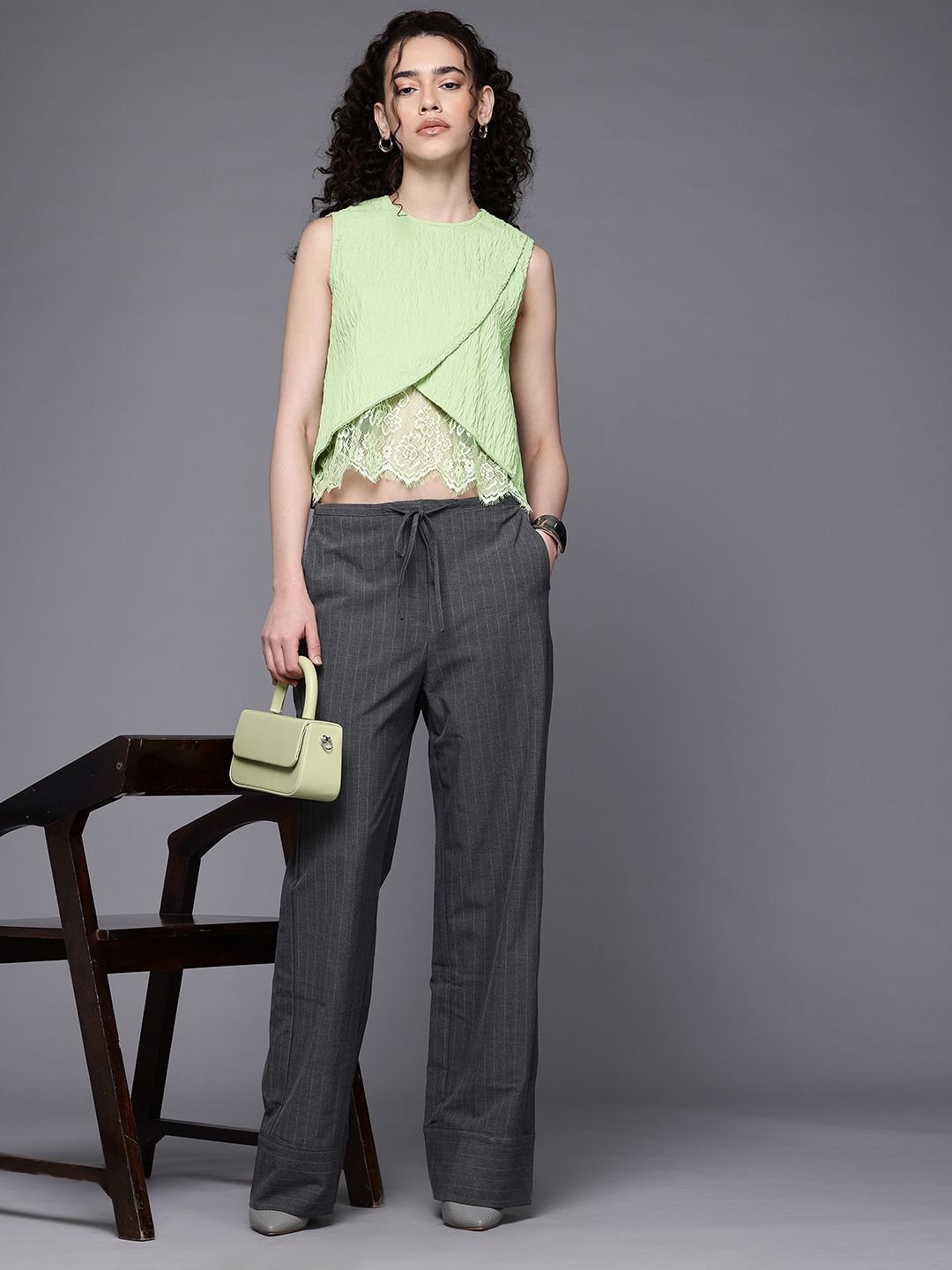 Women's Regular Fit Textured Crop Top