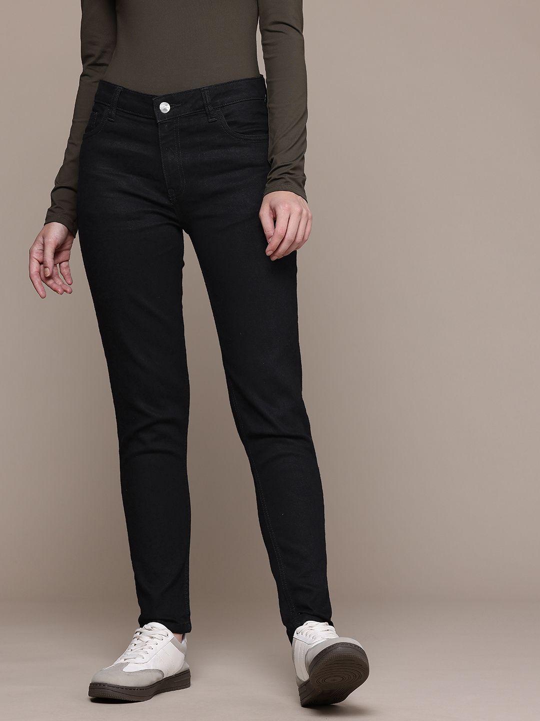 Women's Black Slim Fit Casual Jeans