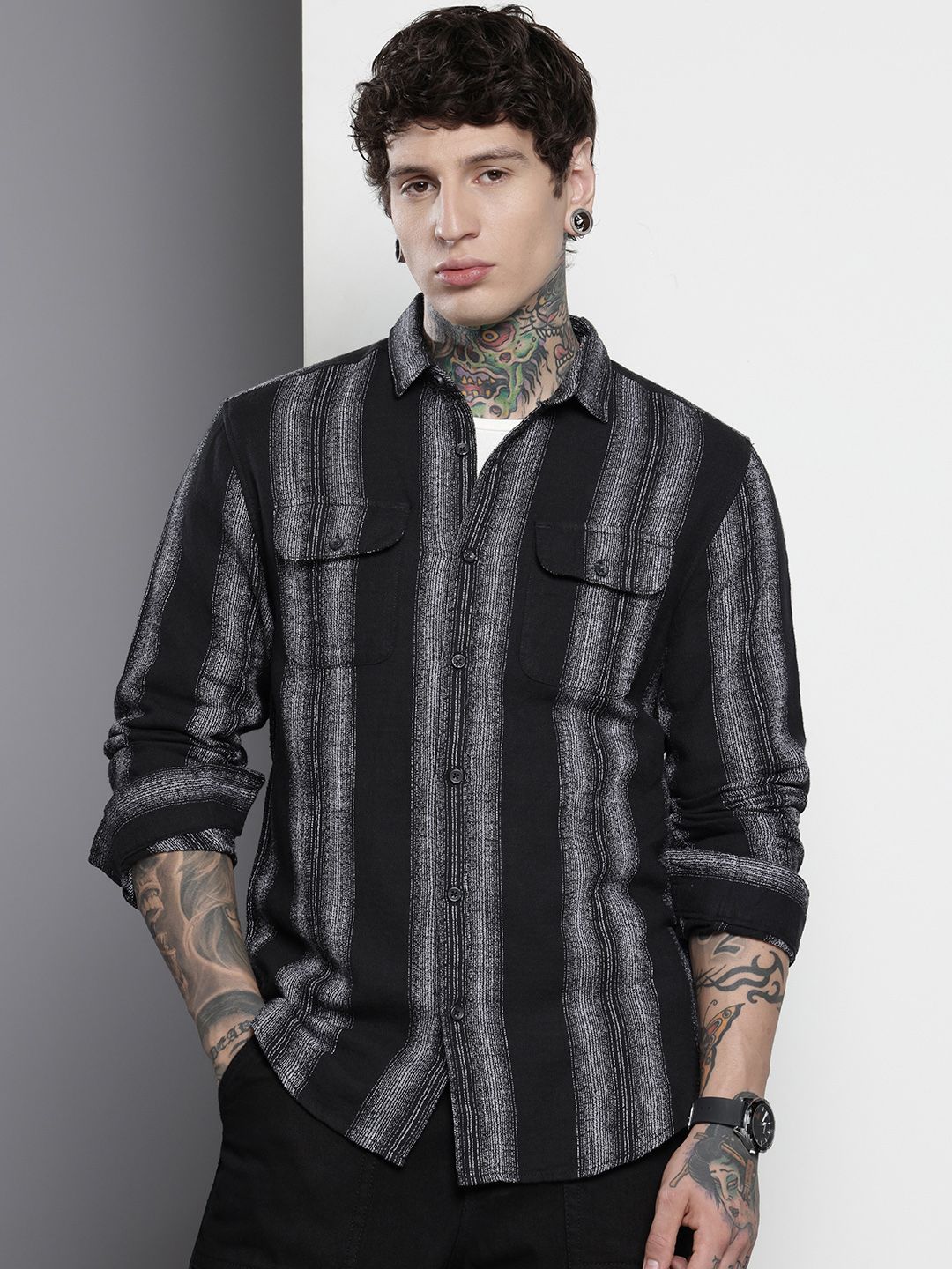Men's Black Slim Fit Striped Casual Shirt