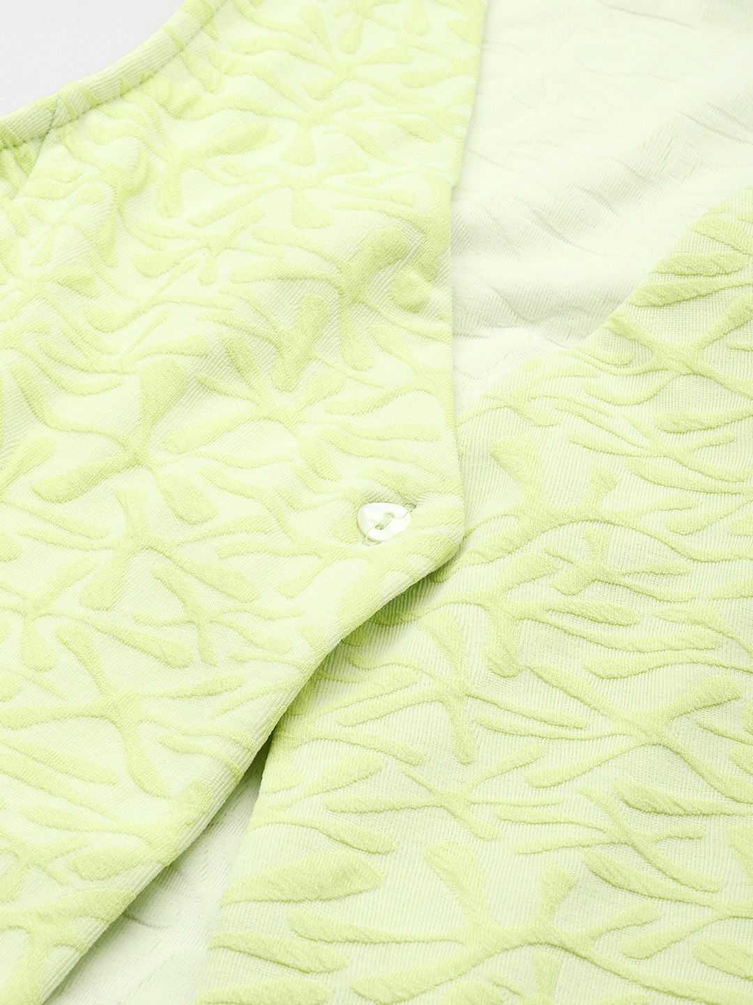 Women's Fitted Textured Cinched Waist Top