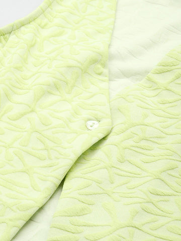 Women's Fitted Textured Cinched Waist Top