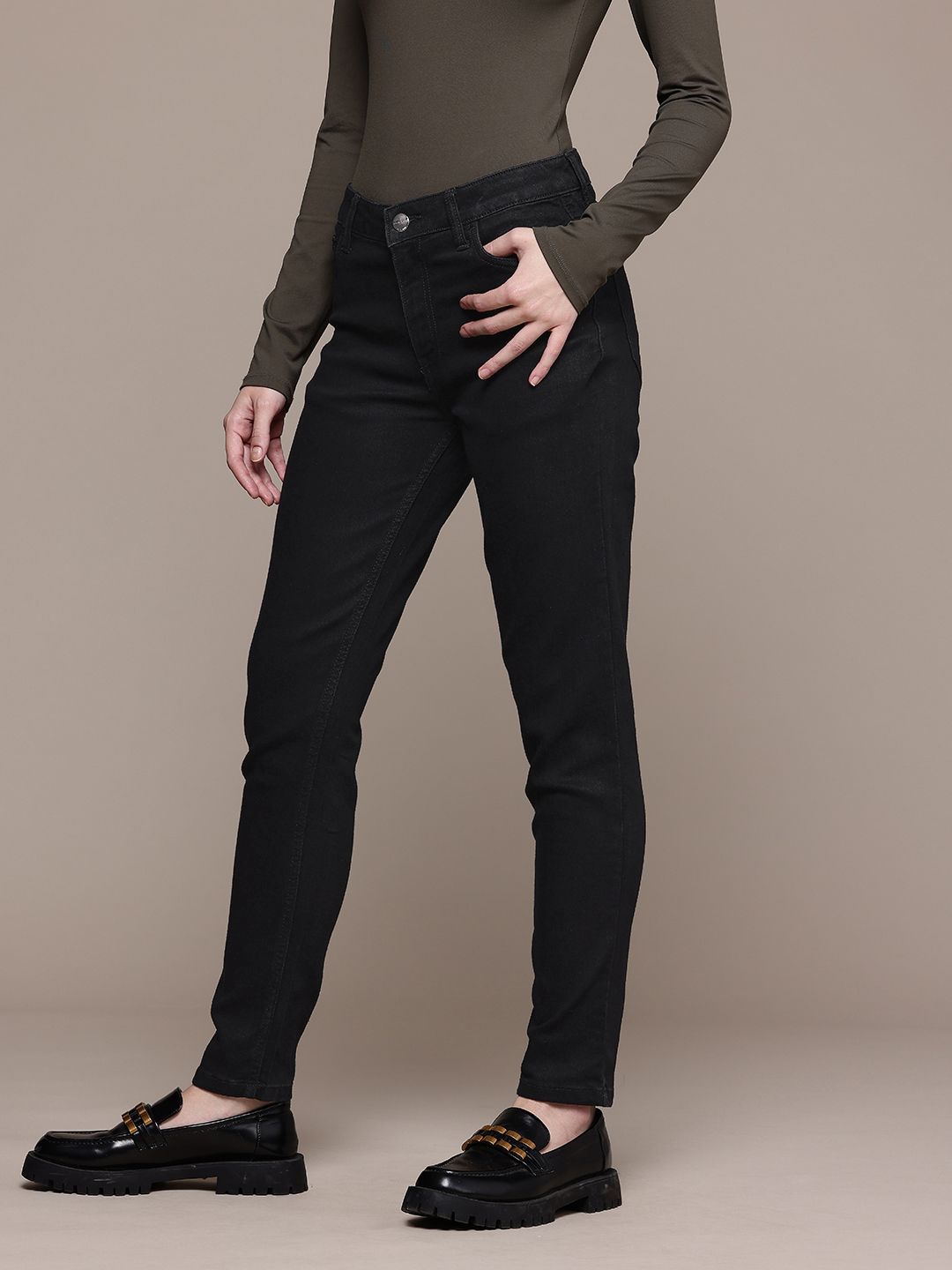 Women's Black Slim Fit Casual Jeans
