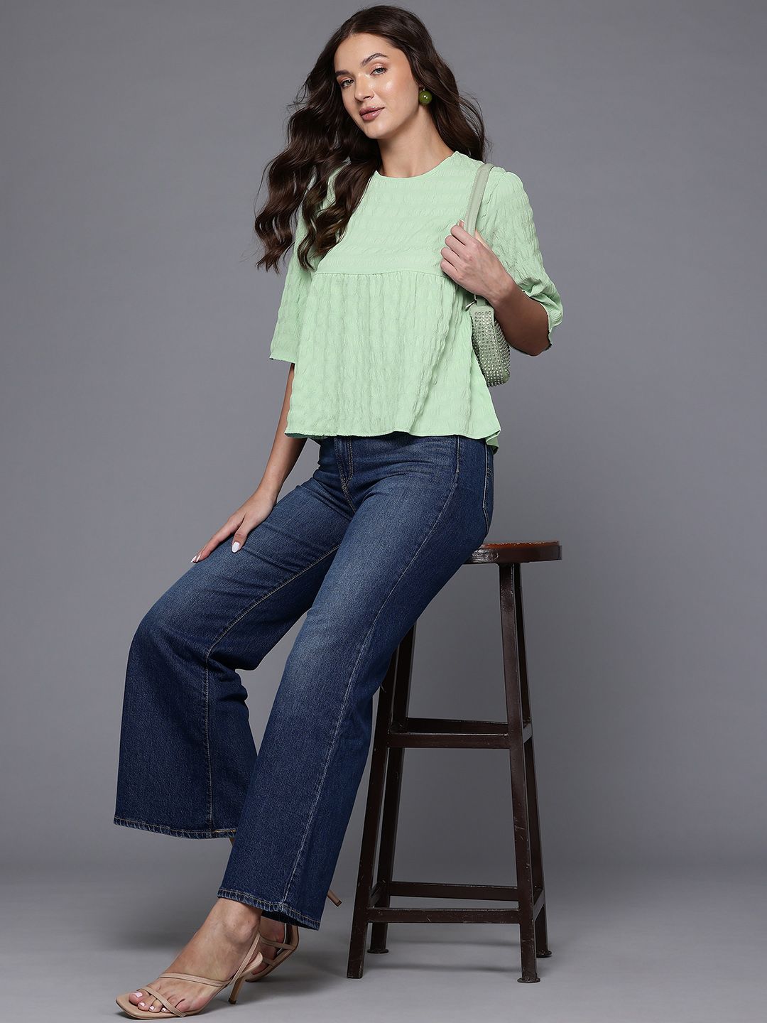 Women's Loose Fit Textured Regular Top