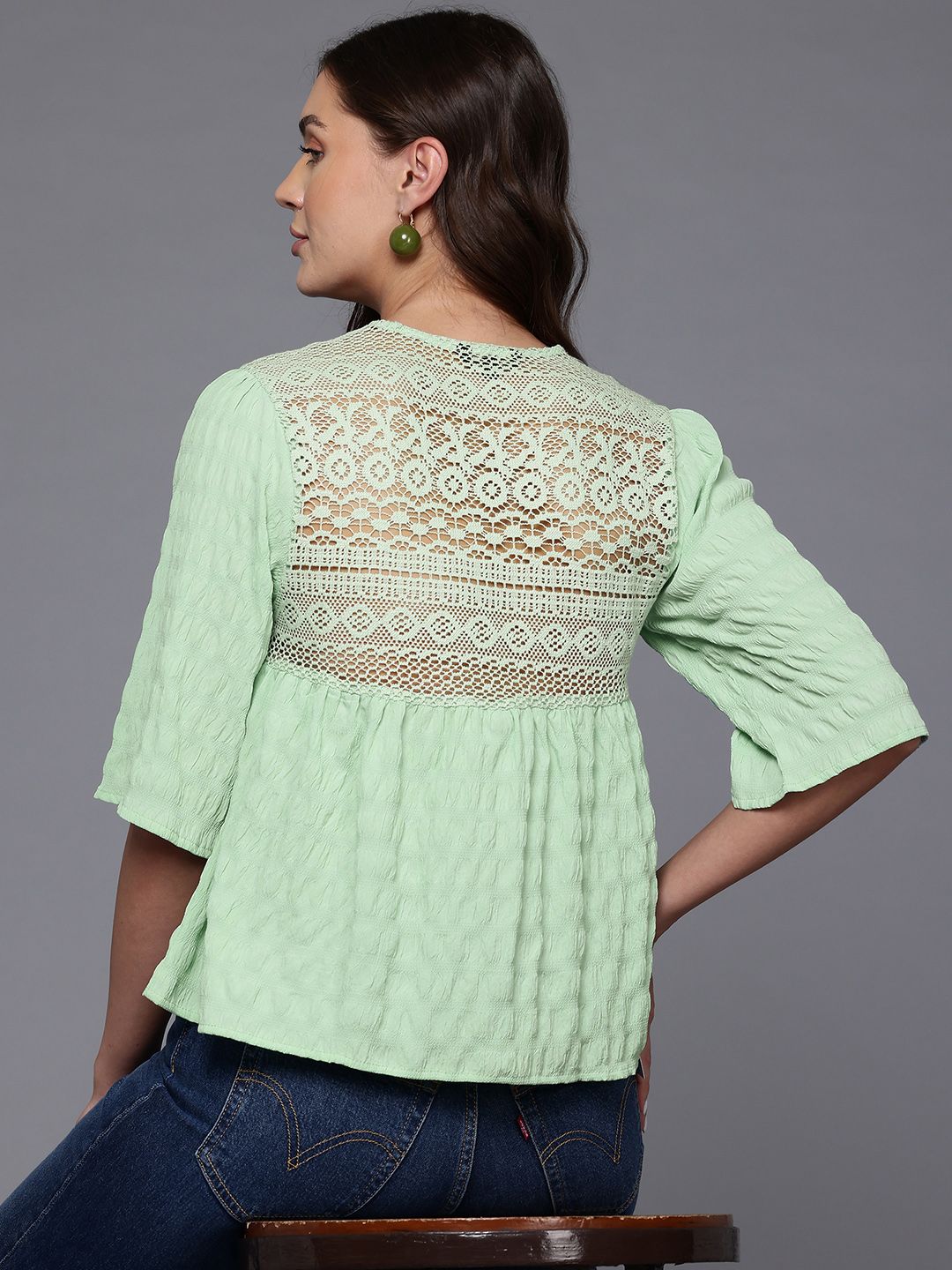 Women's Loose Fit Textured Regular Top