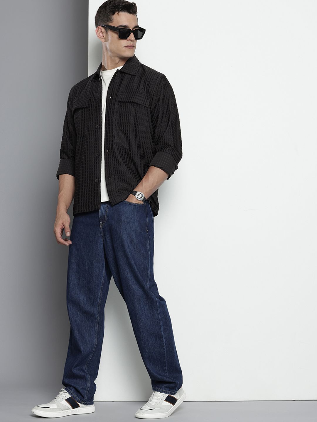 Men's Black Regular Fit Solid Textured Shirt