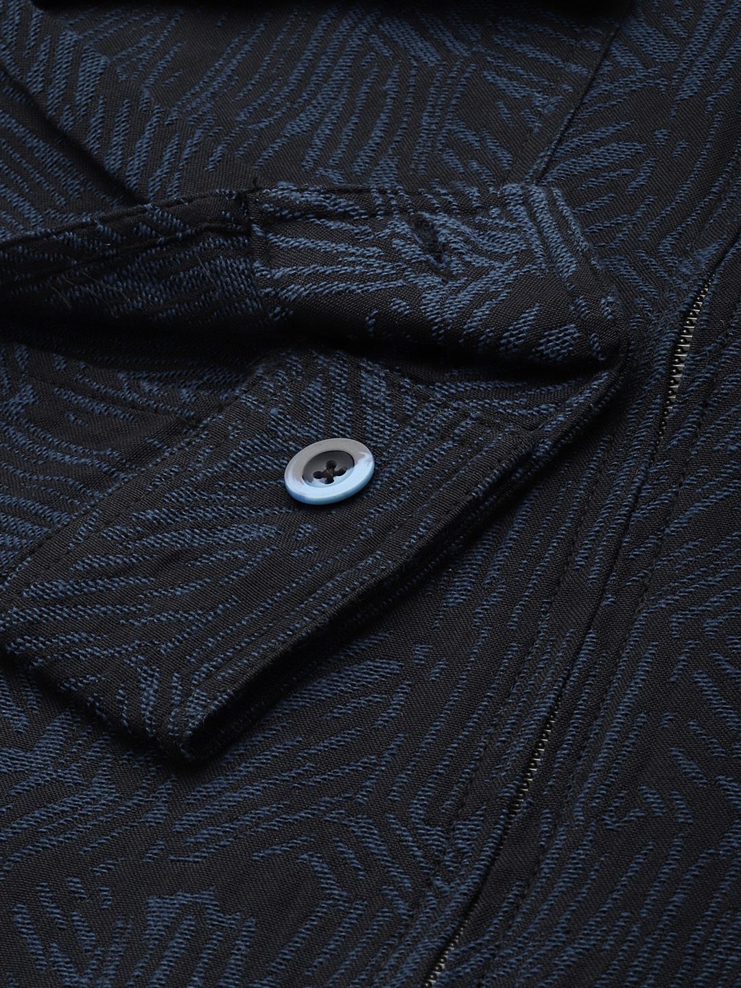 Men's Blue Regular Fit Textured Casual Shirt