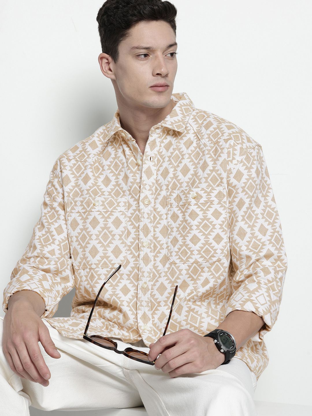Men's Beige Relaxed Fit Printed Vintage Shirt