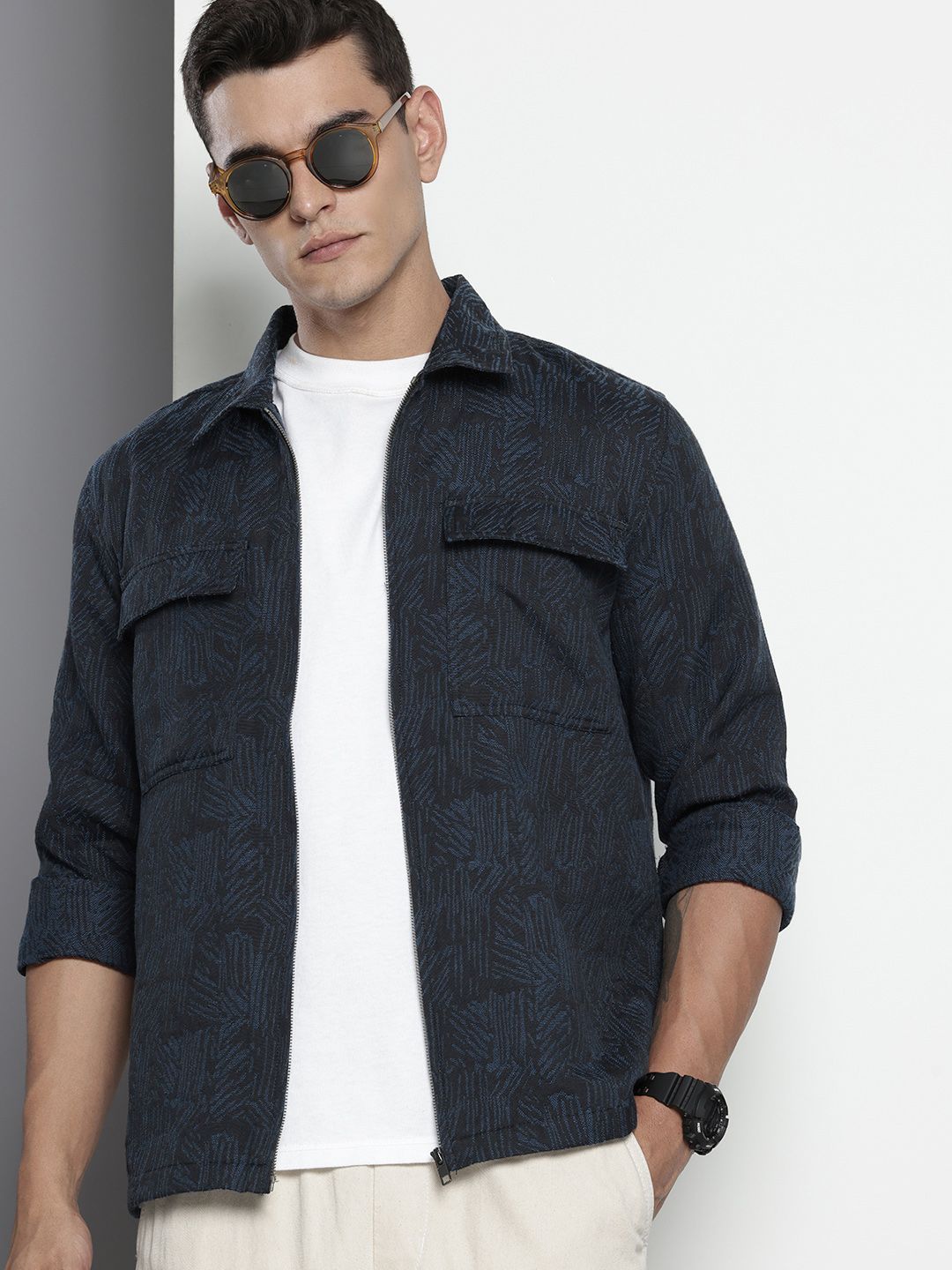 Men's Blue Regular Fit Textured Casual Shirt