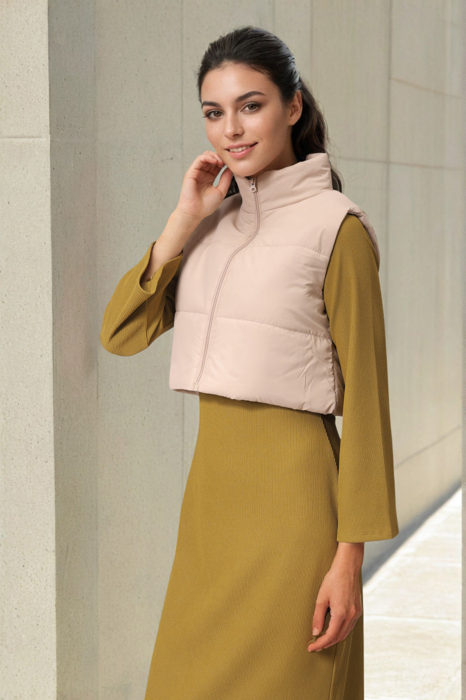 Women's Beige Regular Fit Solid Cropped Quilted Jacket