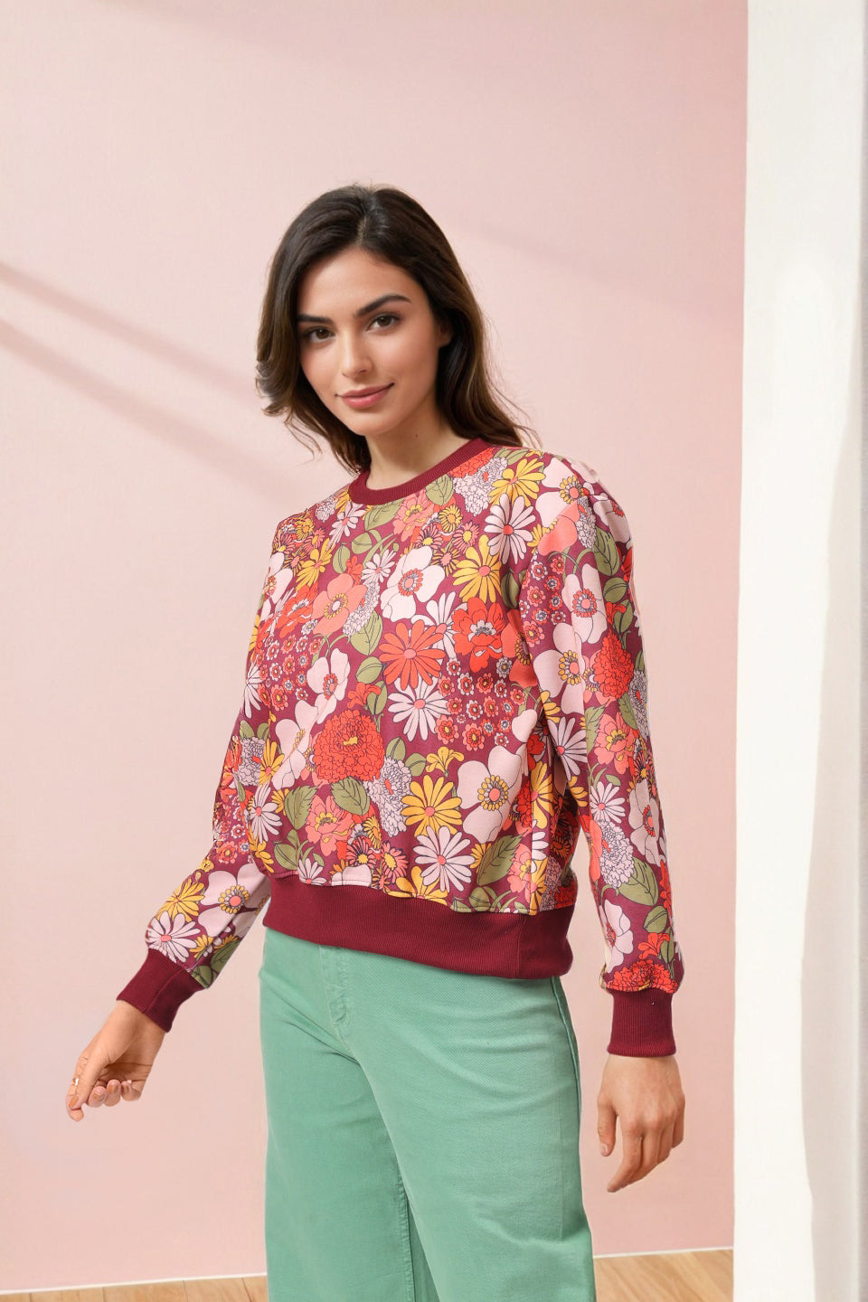 Women's Relaxed Fit Floral Crewneck Sweatshirt