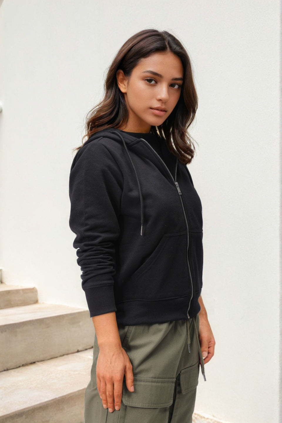 Women's Black Relaxed Fit Solid Front Open Zipper Sweatshirt