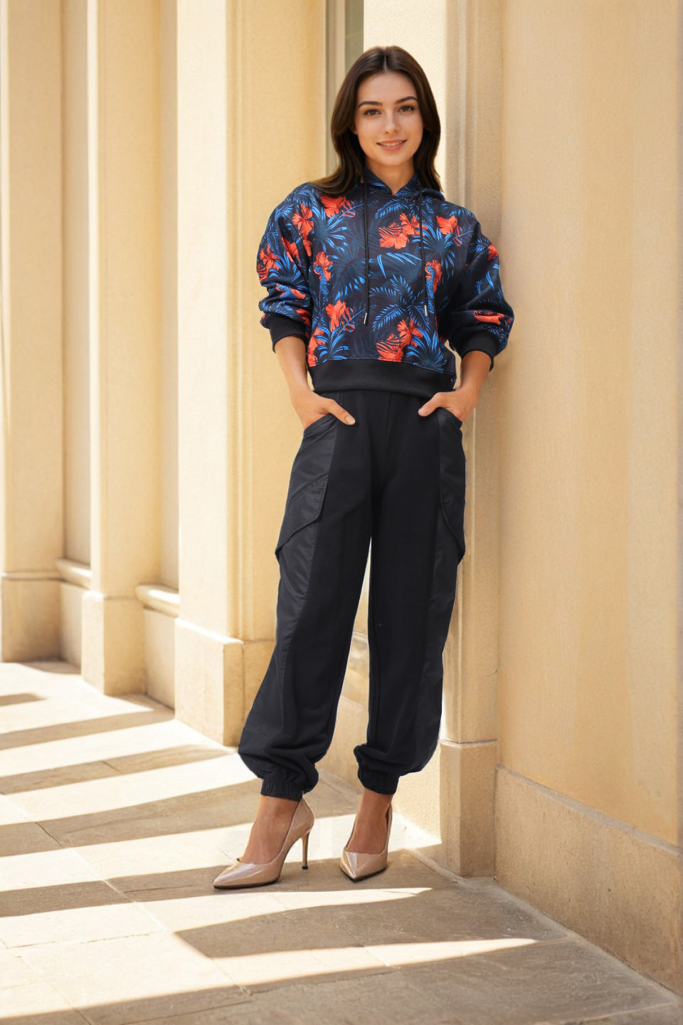 Women's Black Relaxed Fit Floral Hooded Sweatshirt