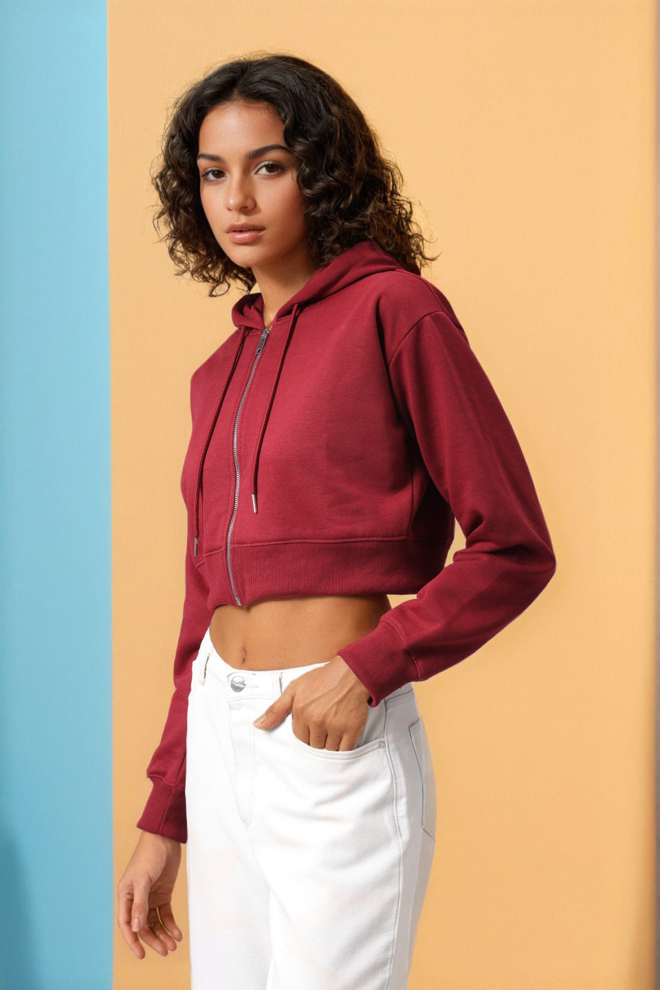 Women's Maroon Relaxed Fit Solid Cropped Front Open Sweatshirt
