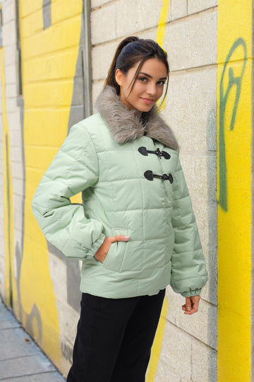 Women's Green Relaxed Fit Solid Puffer Jacket