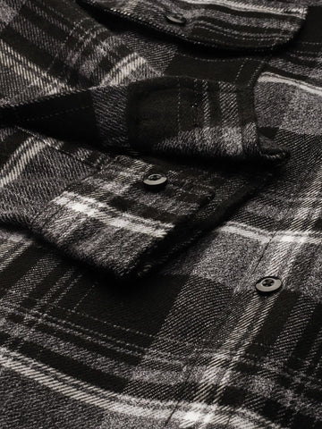 Men's Black Slim Fit Checked Casual Shirt