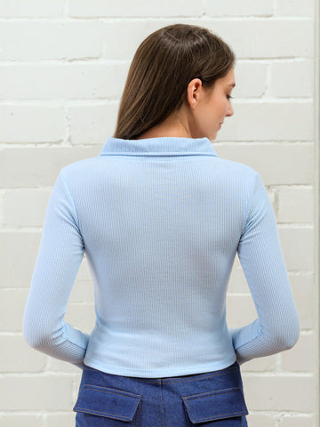 Women's Blue Fitted Solid Collared Shirt Style