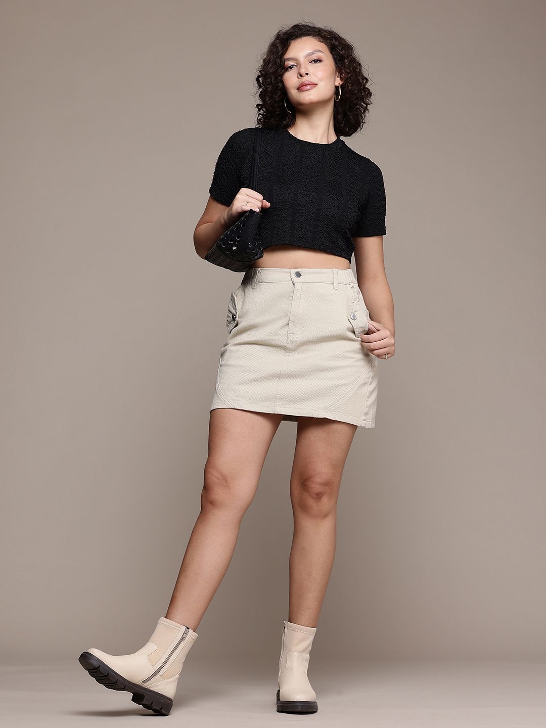 Women's Regular Fit Textured Crop Top