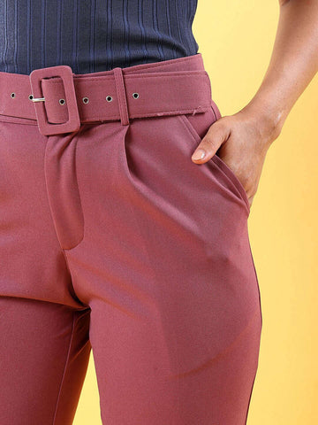 Women's Tapered Pleated Pant With Belt