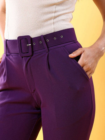 Women's Tapered Pleated Pant With Belt