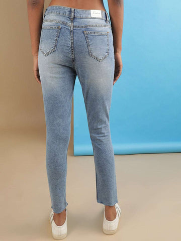 Women's Distressed Slim Fit Jeans