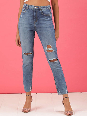 Women's Distressed Straight Fit Jeans