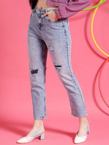 Women's Distressed Straight Fit Jeans