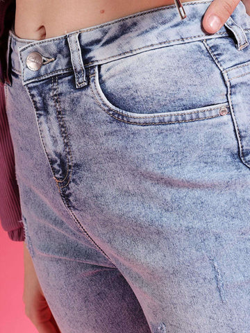 Women's Distressed Straight Fit Jeans