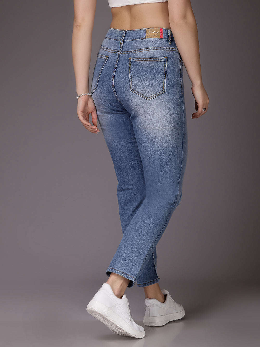 Women's Straight Fit Jeans