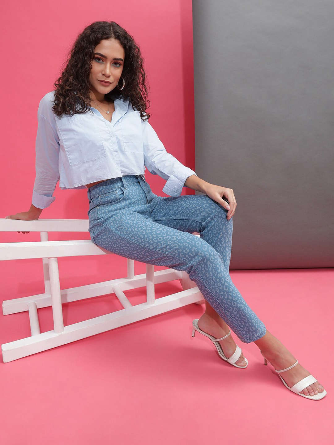 Women's Straight Jeans