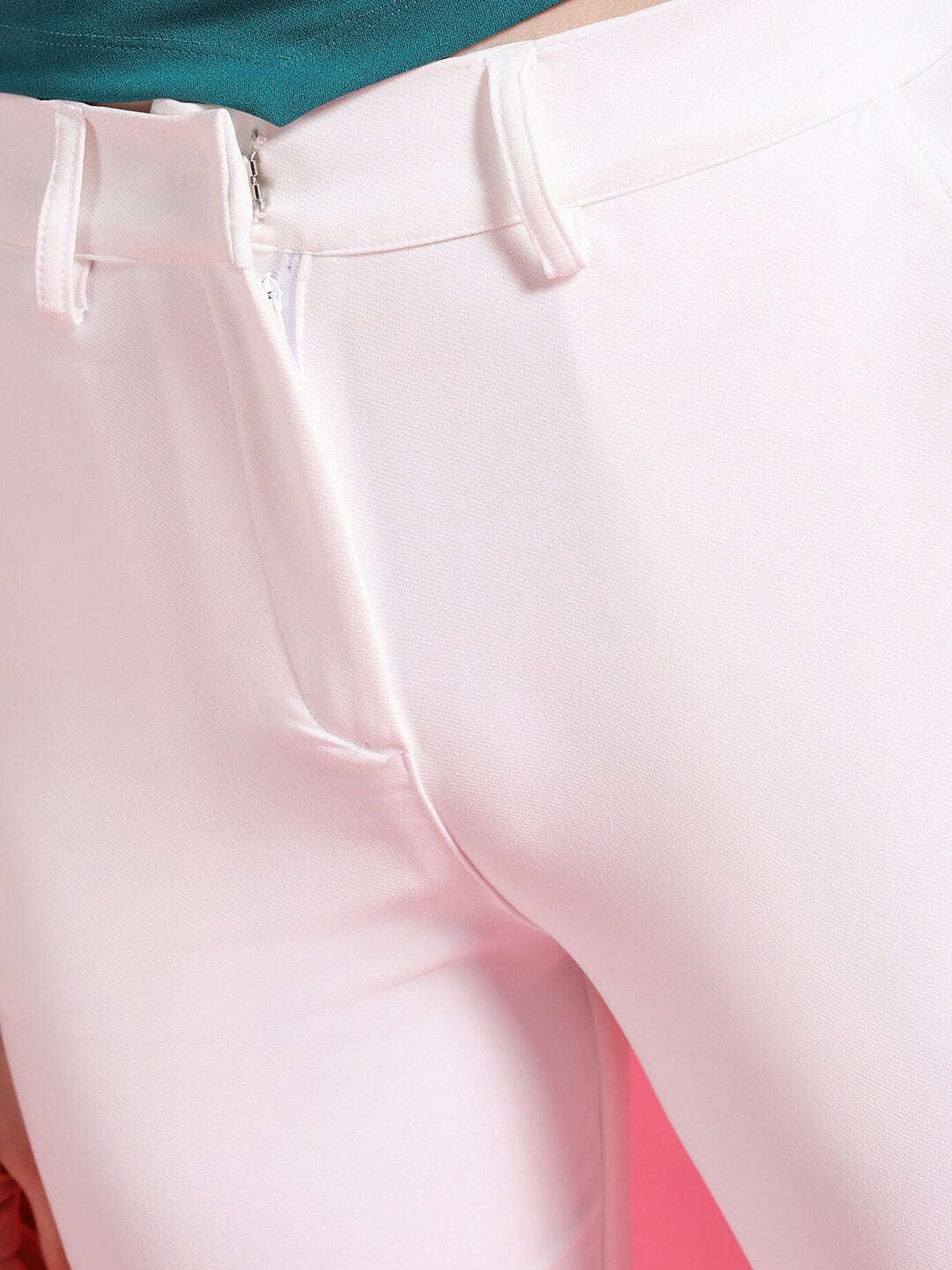 Women's Solid Tapered Pant